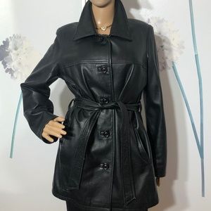 Short winter leather coat